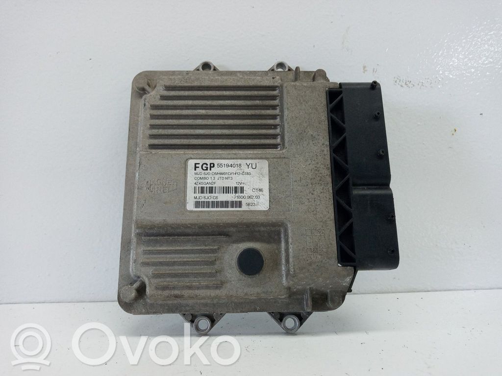 Opel Combo C Unidad de control/módulo del motor 