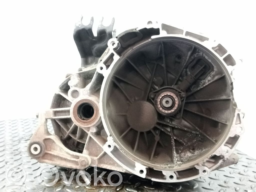 5 Gang Schaltgetriebe   4M5R7002VB