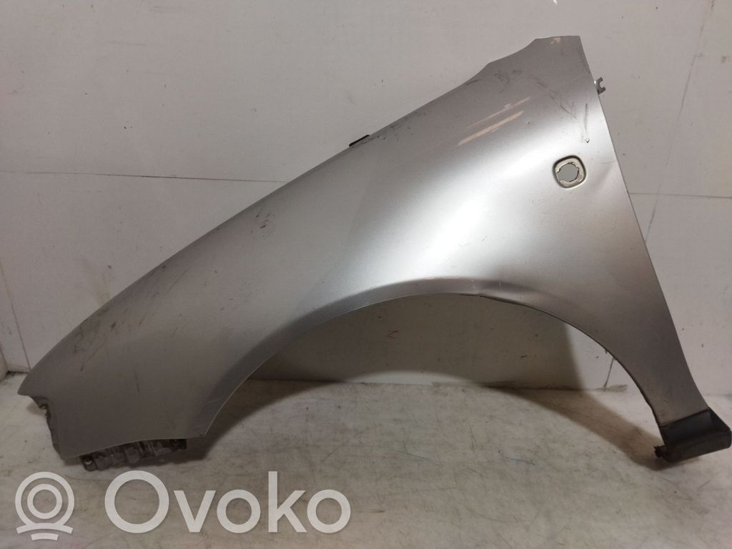 Błotnik przedni   8L0821105
