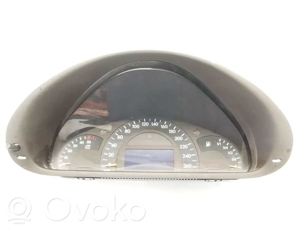 Licznik / Prędkościomierz   20368001879E22,A2035407111Q07,11008011006