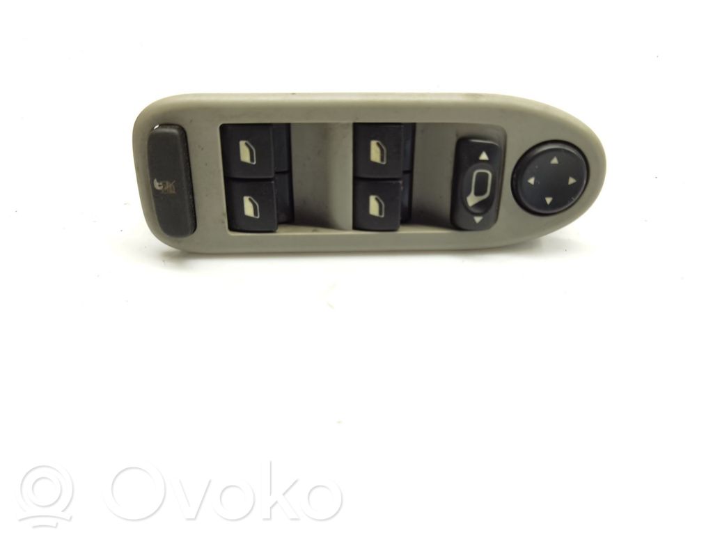 Citroen C5 Electric window control switch 