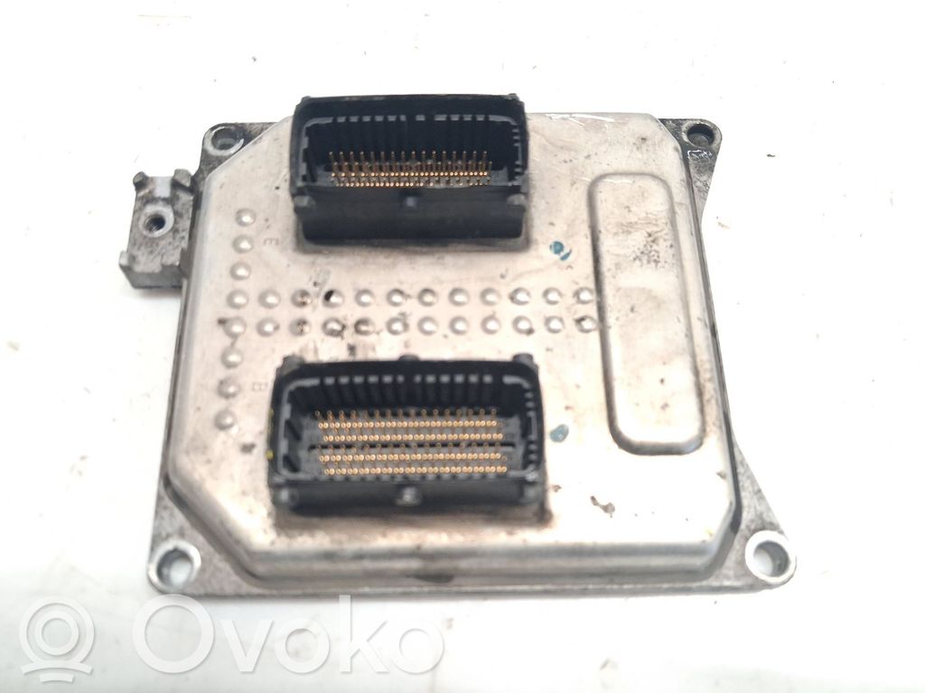 Sterownik / Moduł ECU   55568735LJ,5WK9463,8080809215