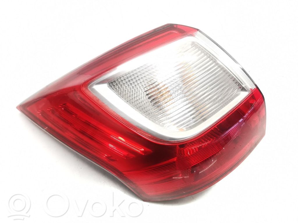 Ford C-MAX II Lampă spate în caroserie 