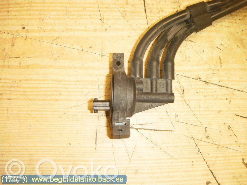 Vacuum valve   9175290