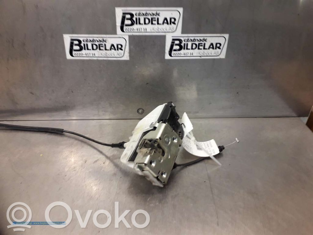 Etuoven lukko
