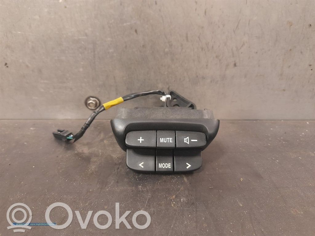 Suzuki Grand Vitara I Przełącznik / Przycisk kierownicy 