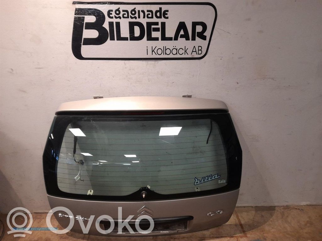 Tailgate/trunk/boot lid   8701Q2,8701Q2