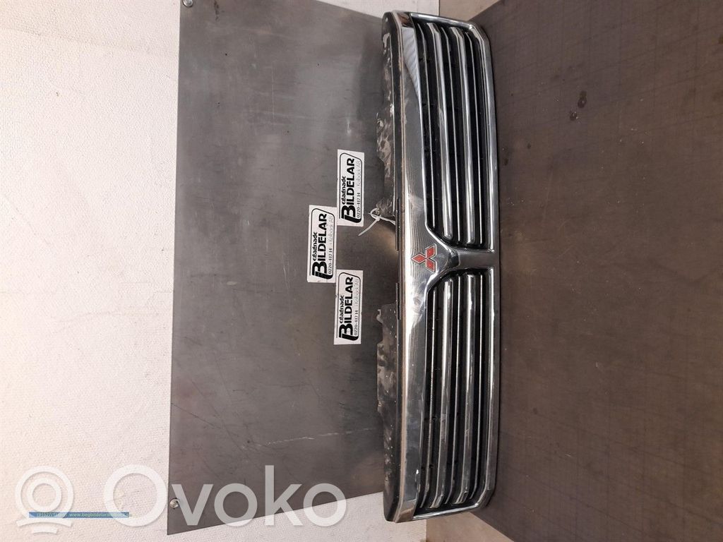Mitsubishi Space Wagon Grilă inferioară bară față 