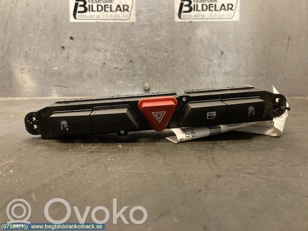 KIA Ceed Hazard light switch 