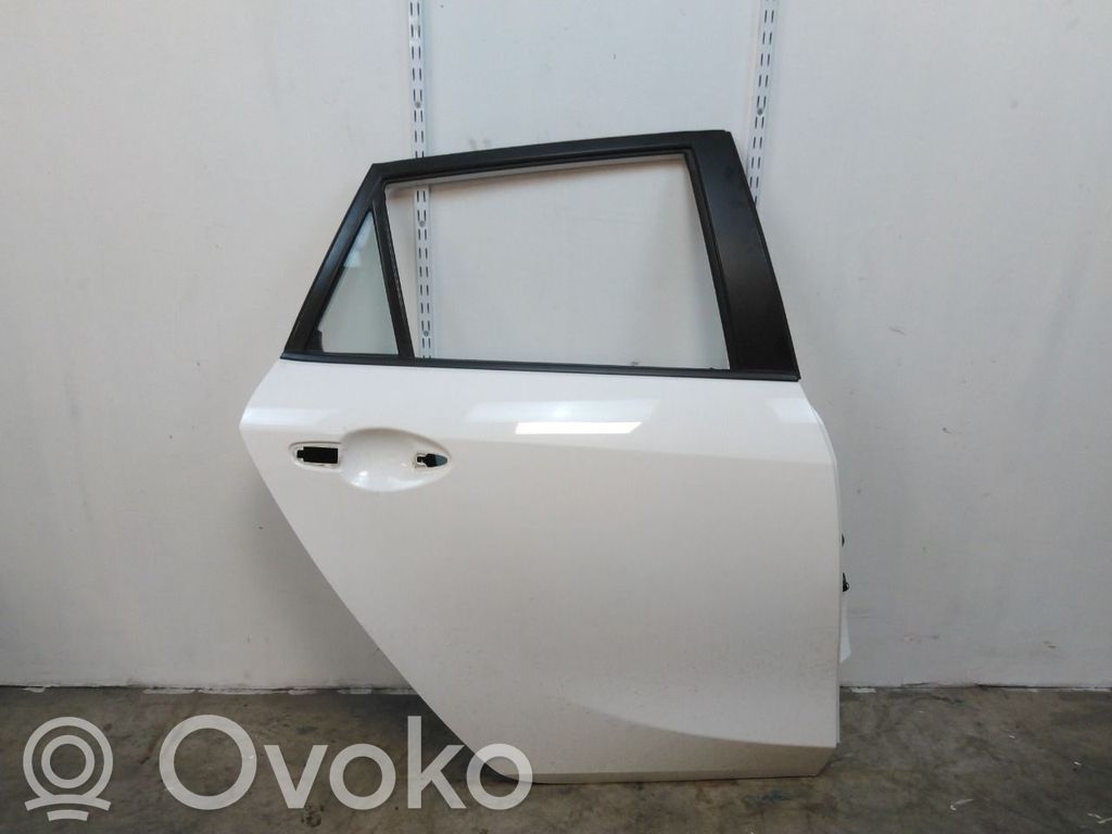 Mazda 3 II Puerta trasera 