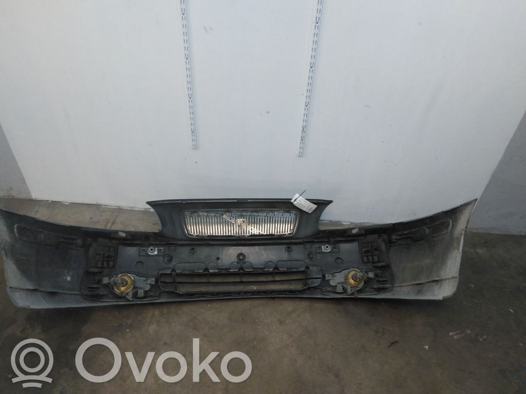 Volvo V70 Parachoques delantero 