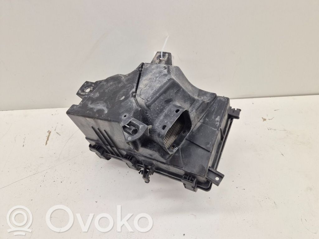 Volvo V70 Air filter box 