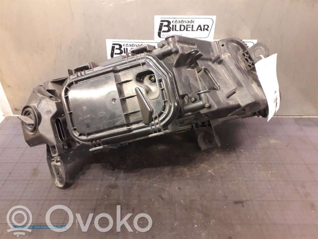 Scheinwerfer   4F0941003