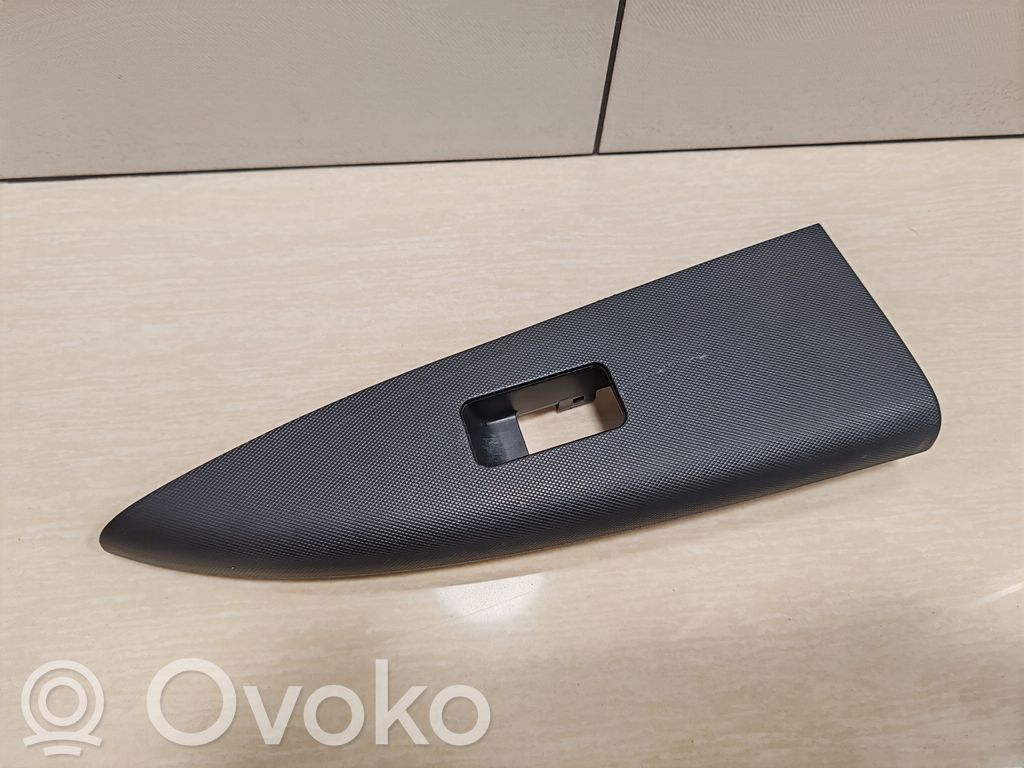 Nissan Note (E11) Front door window switch trim 