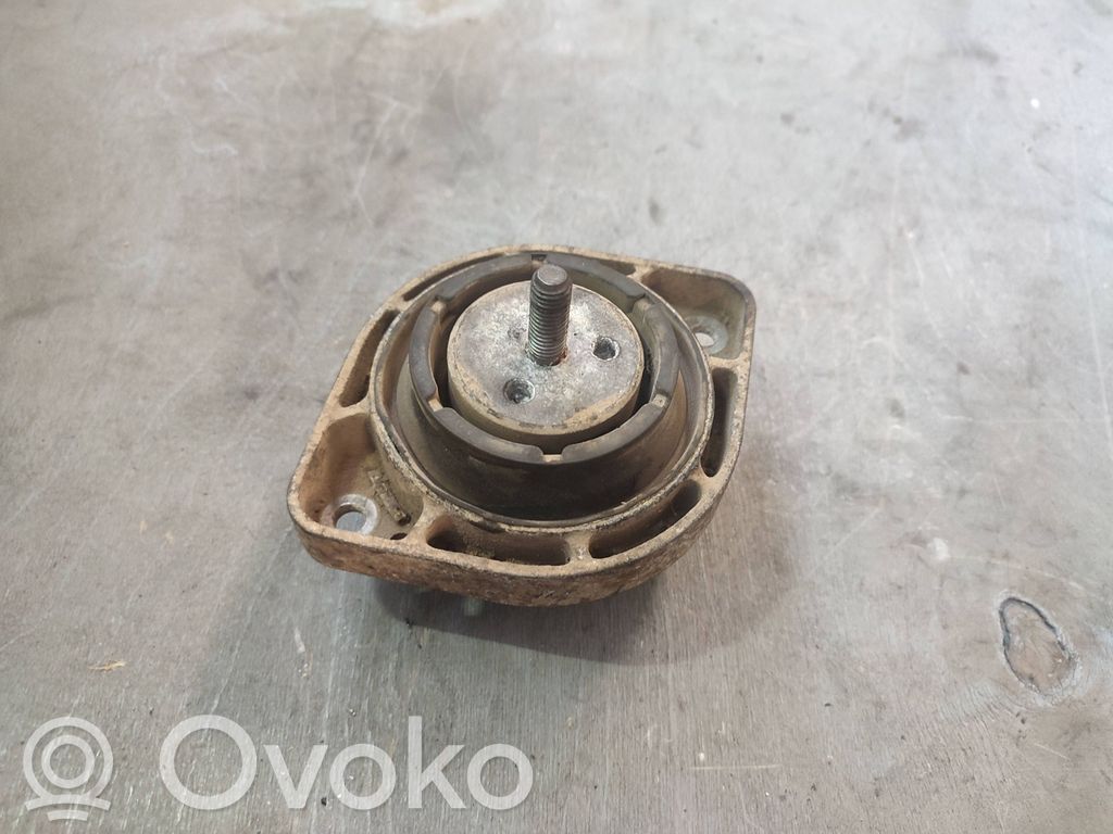 BMW X3 E83 Engine mount bracket 