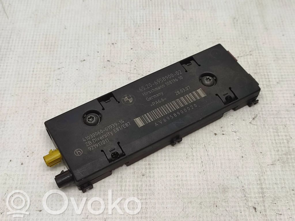 BMW 1 E81 E87 Antenna control unit 