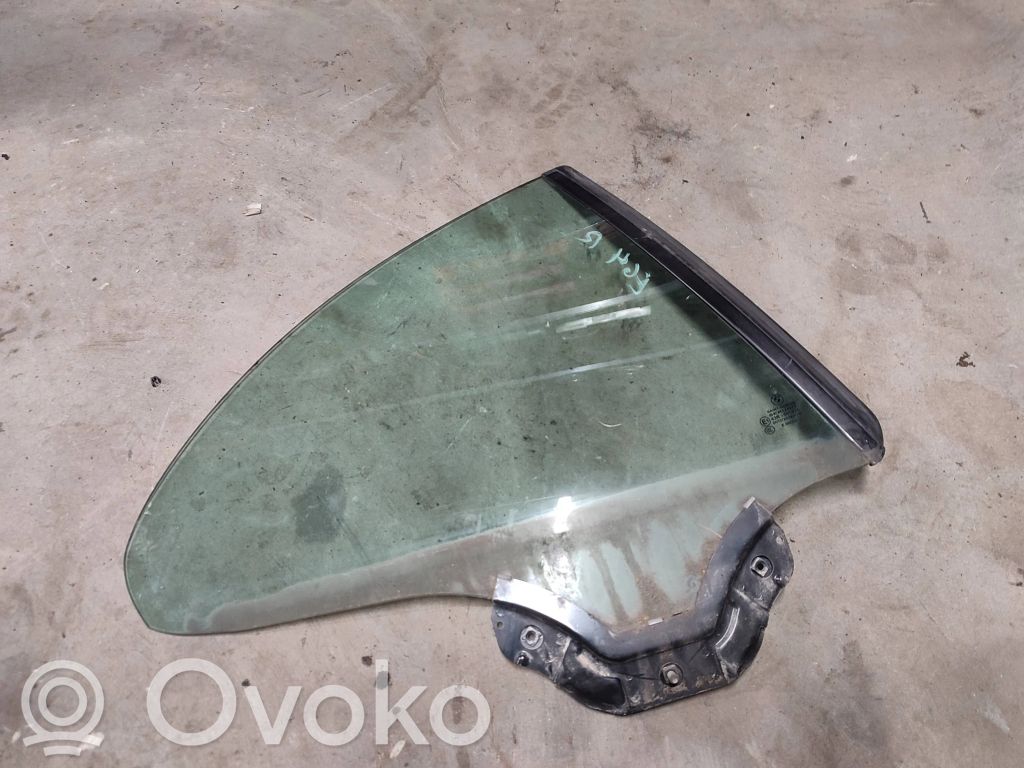 BMW 6 E63 E64 Vidrio lateral trasero 