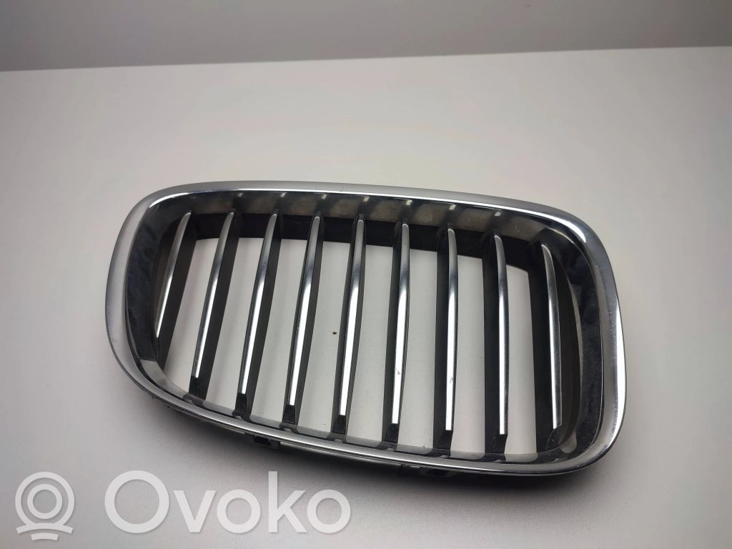 BMW 5 GT F07 Maskownica / Grill / Atrapa górna chłodnicy 