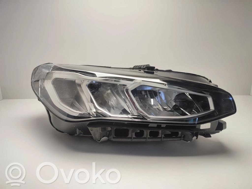 Headlight/headlamp   5A42244