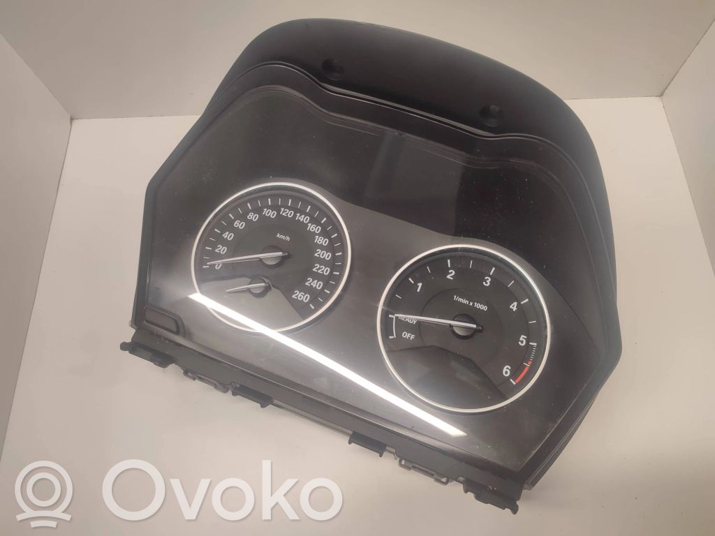 BMW 2 F45 Licznik / Prędkościomierz 
