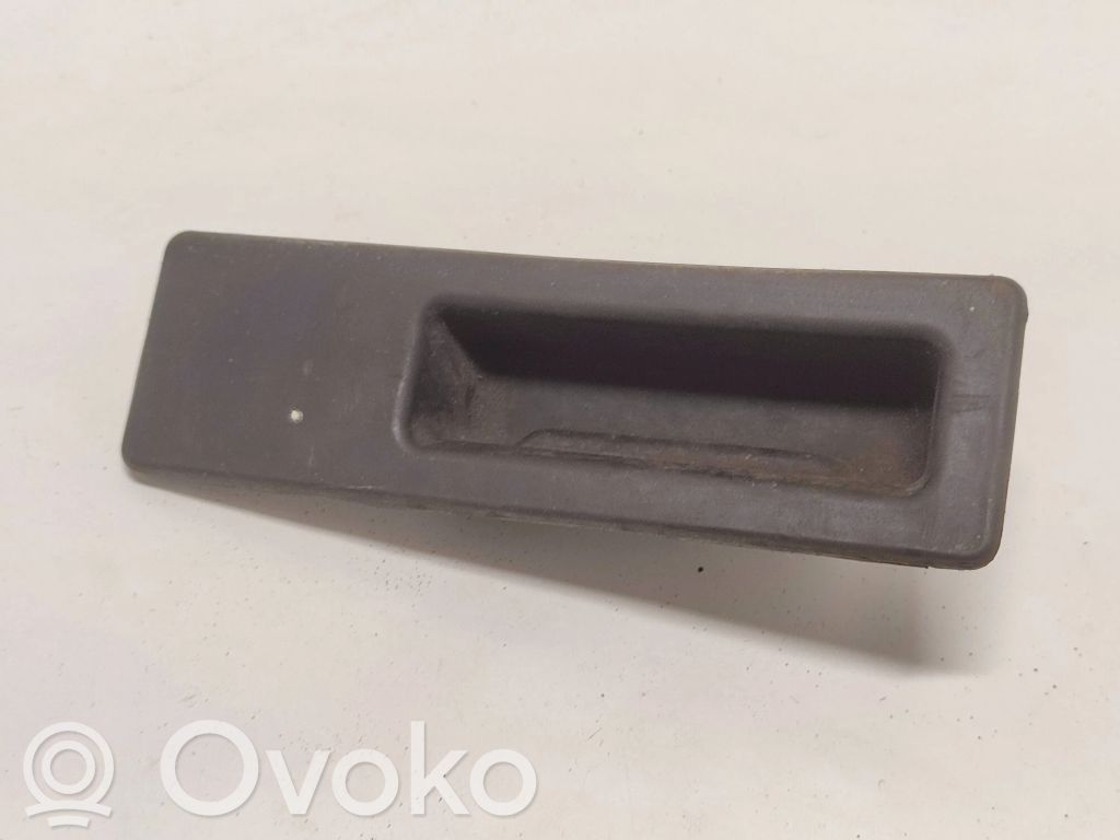 BMW 5 F10 F11 Takaluukun/tavaratilan luukun ulkokahva 