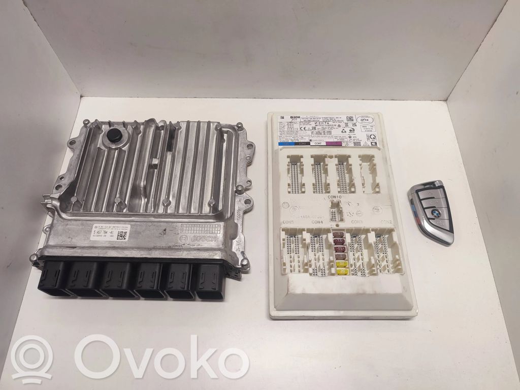 BMW 8 G16 Engine control unit/module 