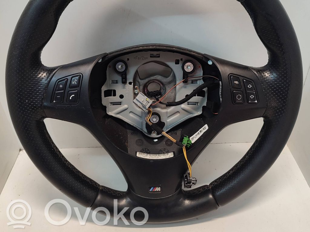 Volant   32307839114,32307906846