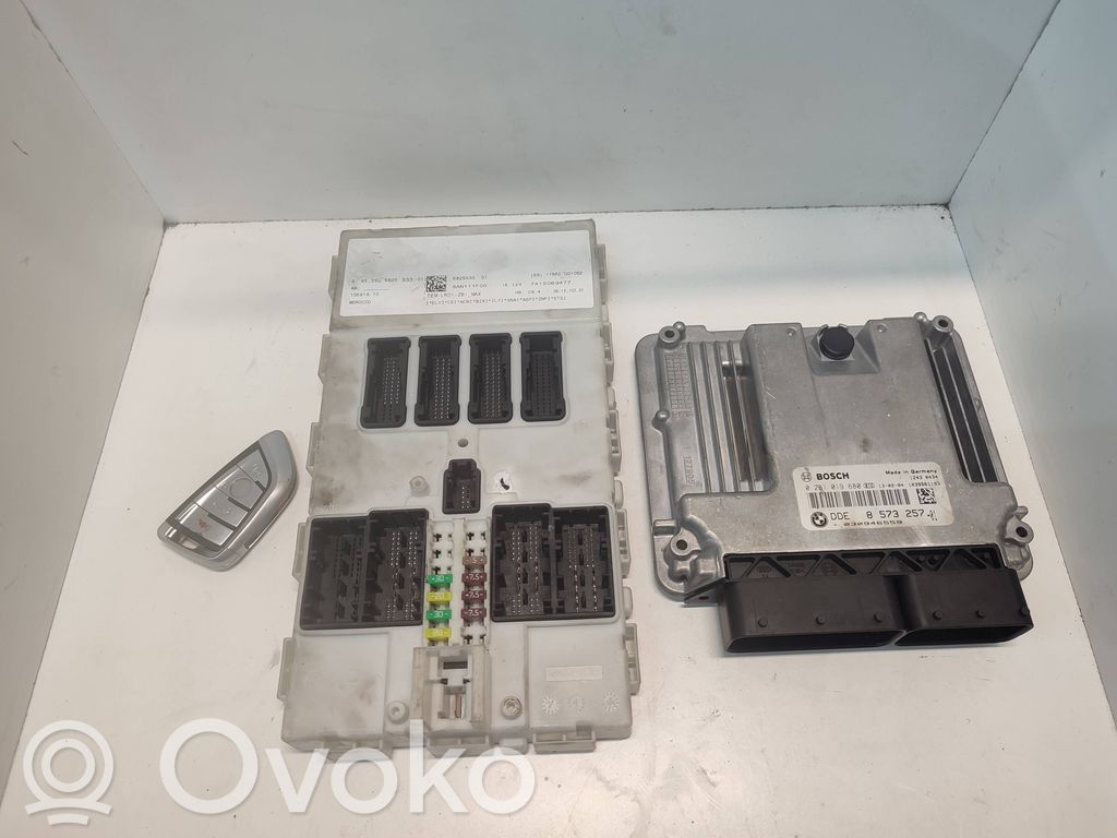 BMW 3 F30 F35 F31 Kit cu ECU motor și set închidere uși 