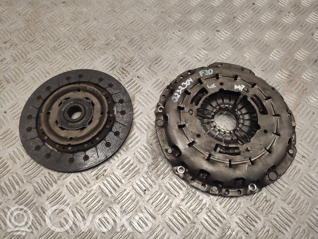 BMW 3 F30 F35 F31 Sankabos komplektas 