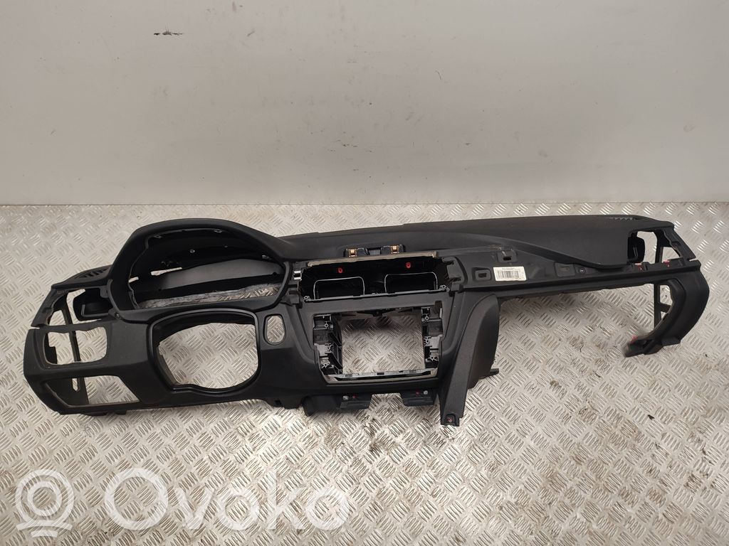 BMW 3 F30 F35 F31 Kojelauta 