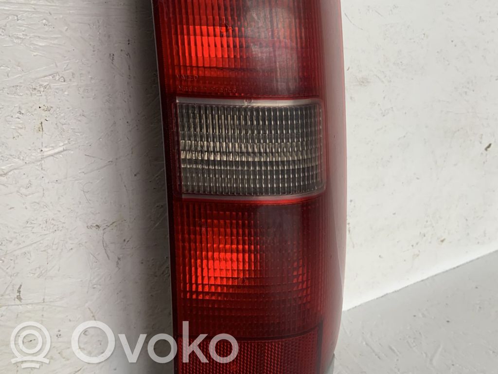 Rear/tail lights   KPL3512320,DET3512426