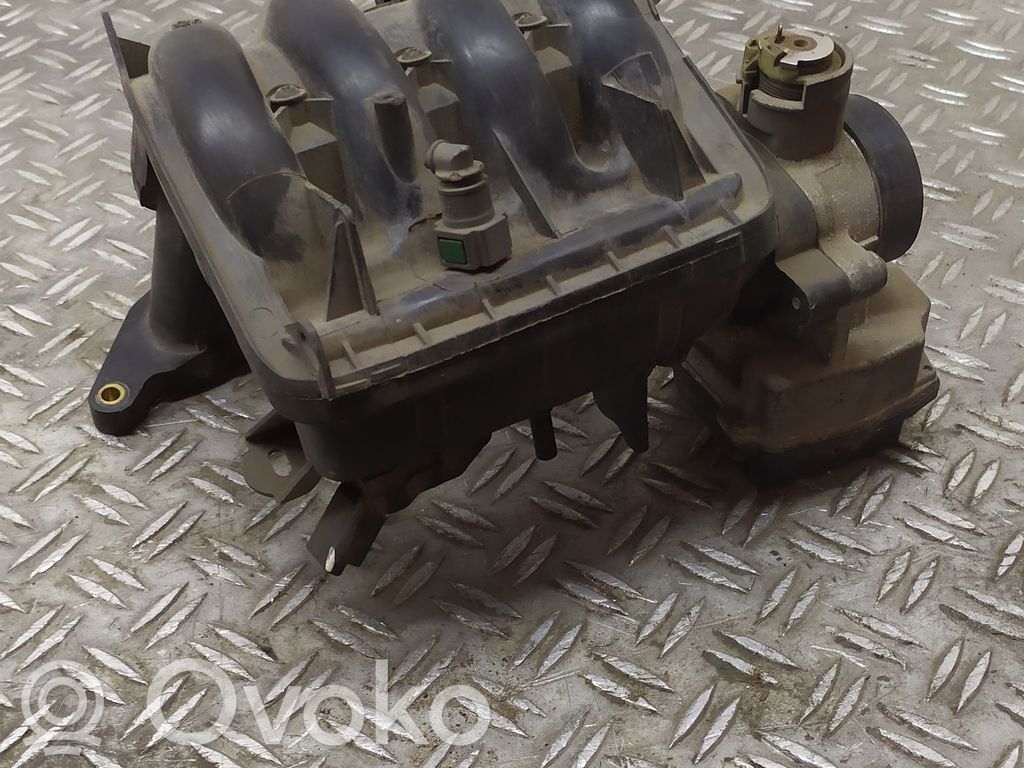 Citroen C2 Kolektorius įsiurbimo 