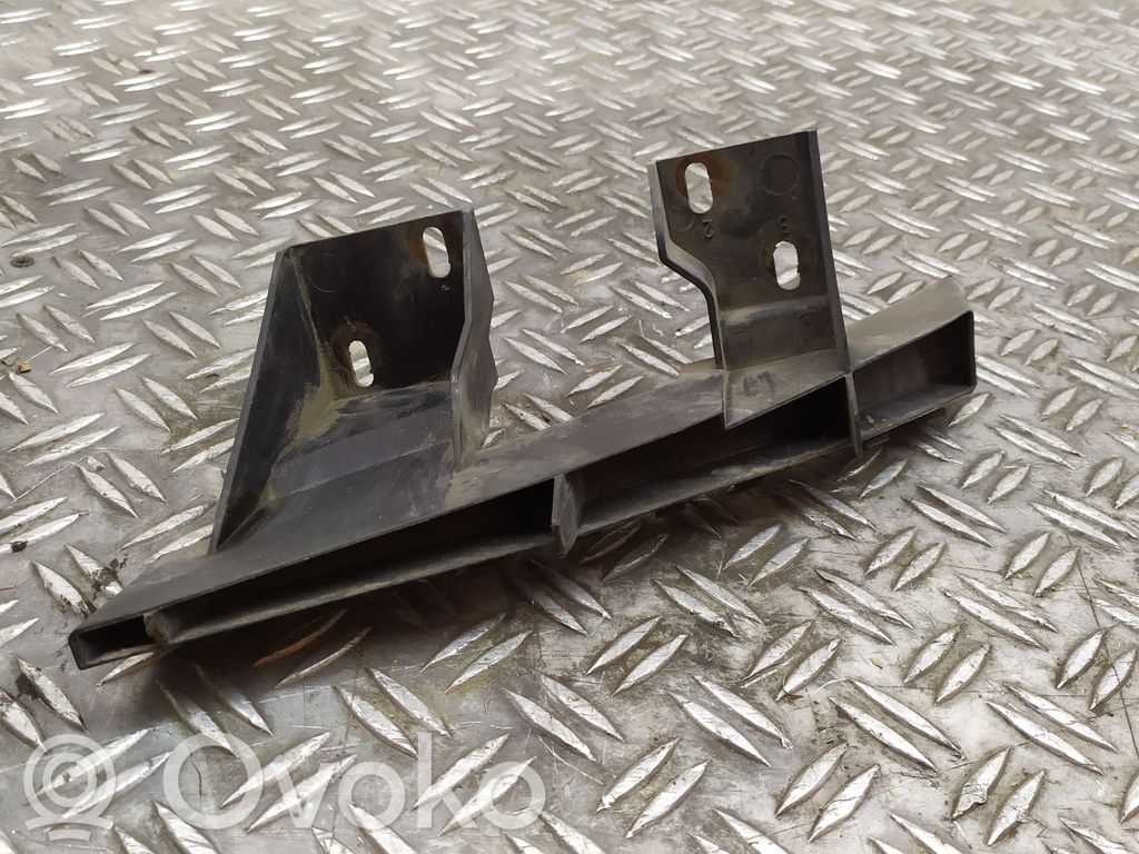 Front bumper mounting bracket   4L0807334