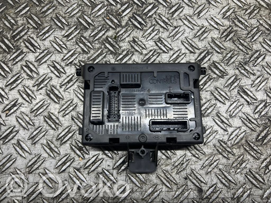 Renault Clio III Comfort/convenience module 