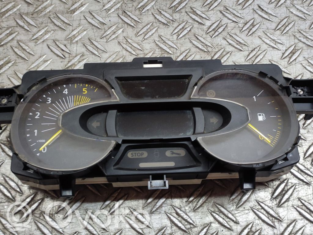 Renault Captur Speedometer (instrument cluster) 