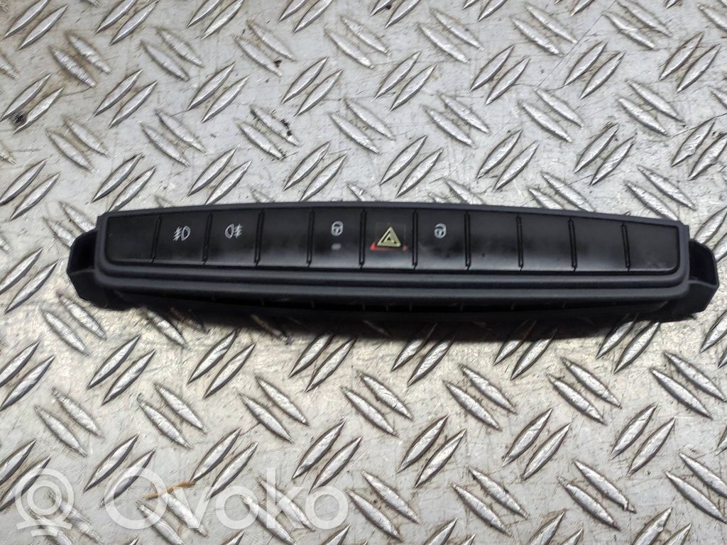 Smart ForFour I Hazard light switch 