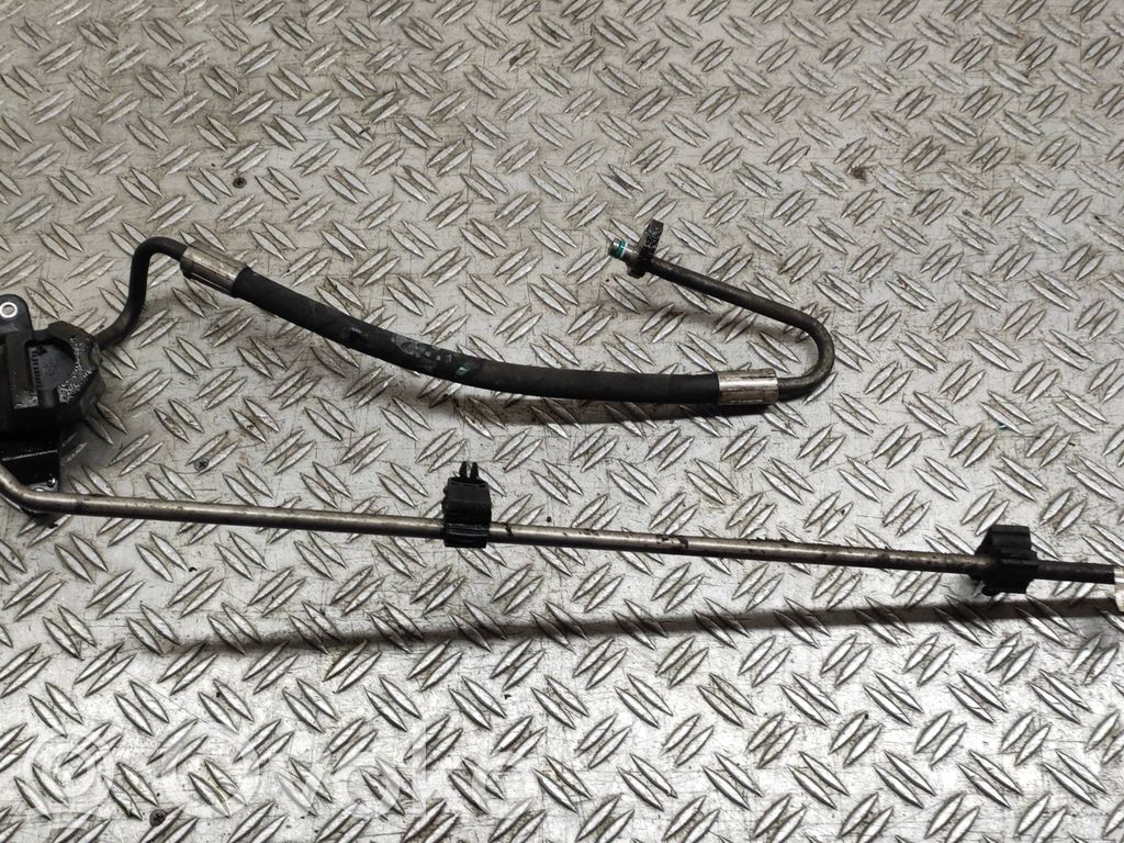 BMW 7 F01 F02 F03 F04 Brake booster pipe/hose 