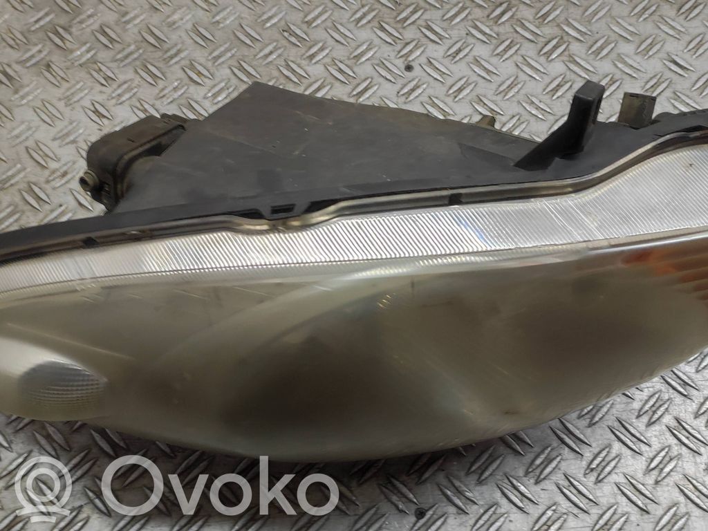 Nissan Note (E11) Headlight/headlamp 