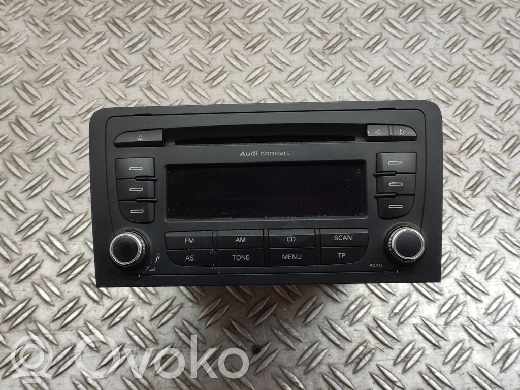 Audi A3 S3 8P Panel / Radioodtwarzacz CD/DVD/GPS 