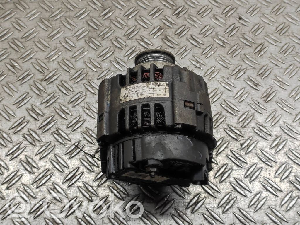 Renault Clio III Ģenerators 