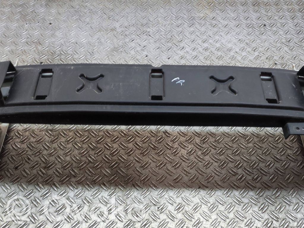 Ford Ecosport Priekšpusē bampera sija / balka 