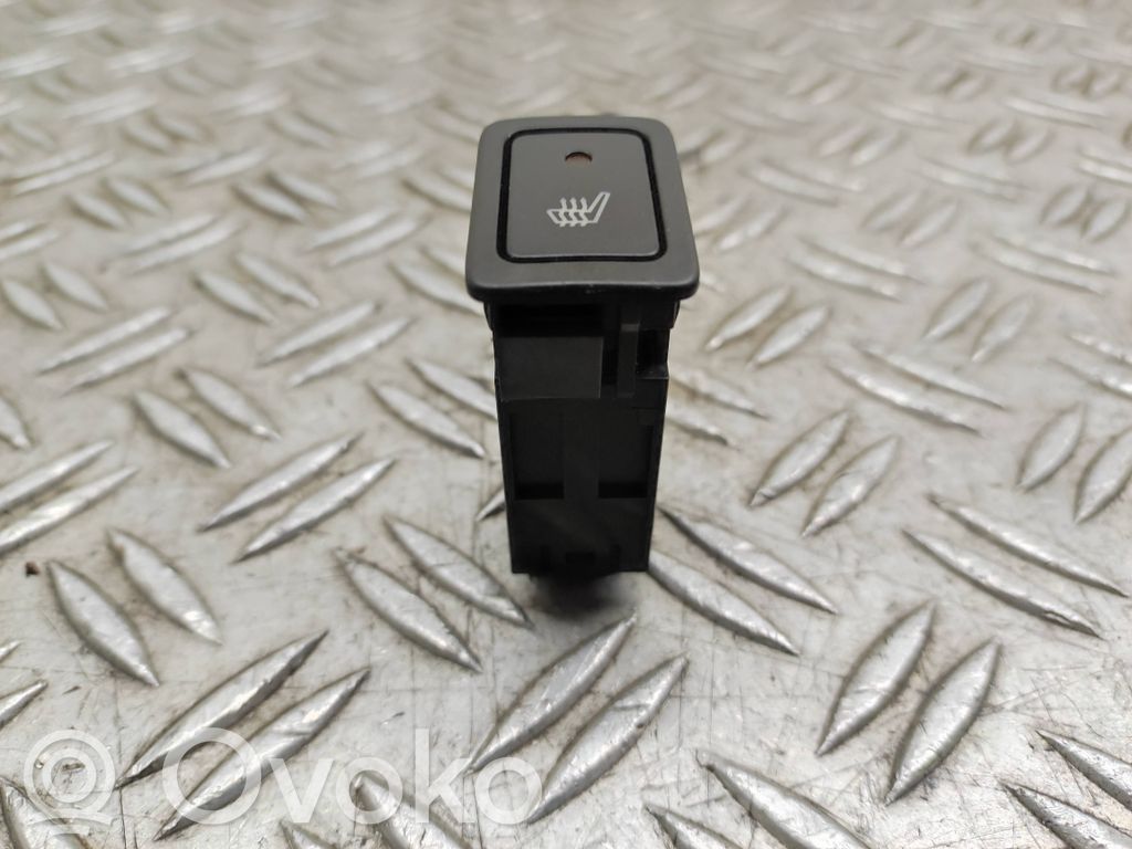 Suzuki SX4 Seat heating switch 