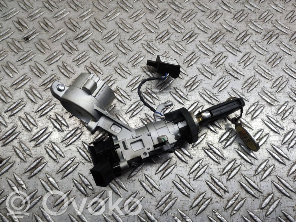 Opel Astra J Užvedimo spynelė 