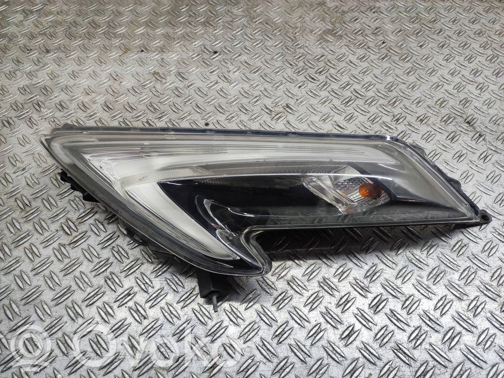 Nissan Juke I F15 Lampa przednia 