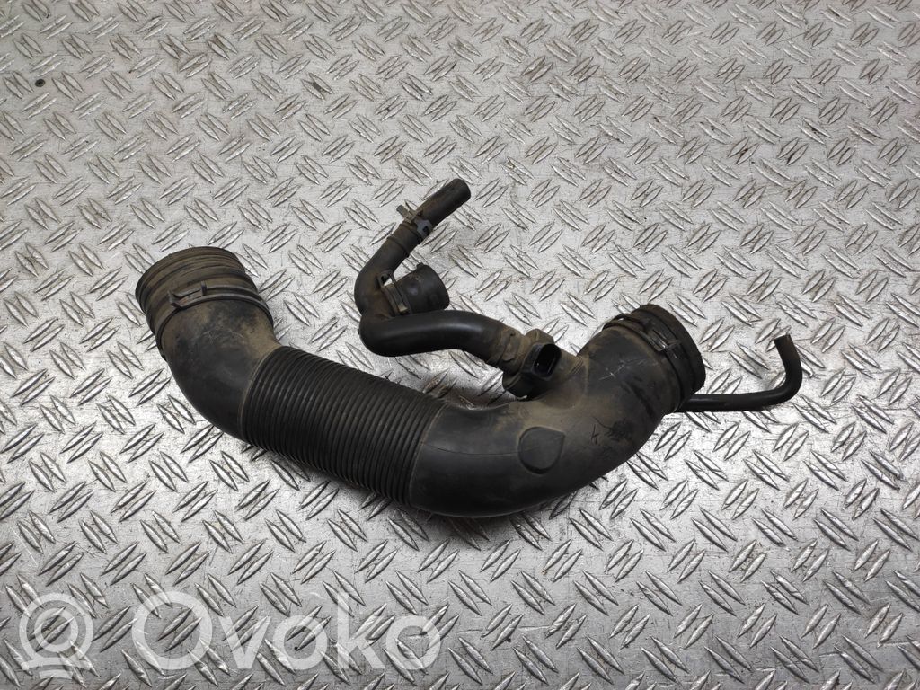 Volkswagen Jetta VI Ilmanoton letku 