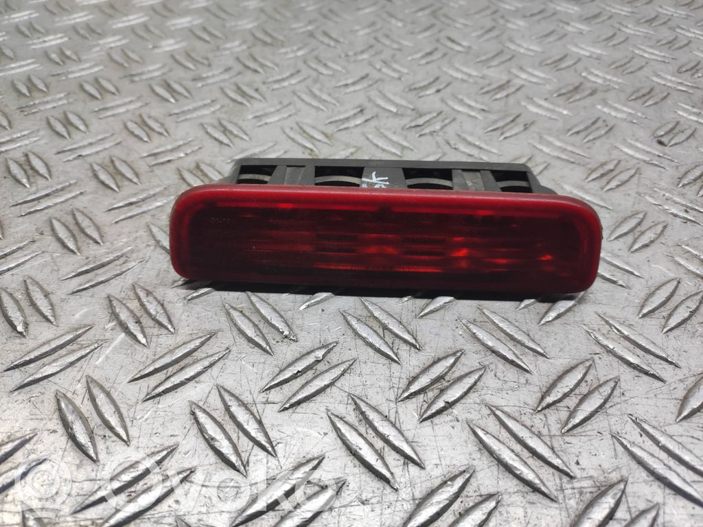 Troisième feu stop