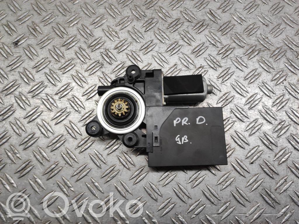 Volvo C30 Silnik regulatora szyby drzwi przednich 