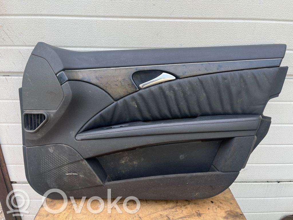 Mercedes-Benz E W211 Rivestimento del pannello della portiera anteriore 