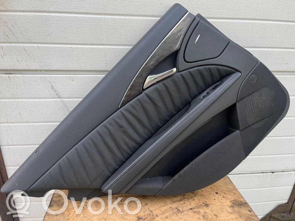 Mercedes-Benz E W211 Rivestimento del pannello della portiera posteriore 