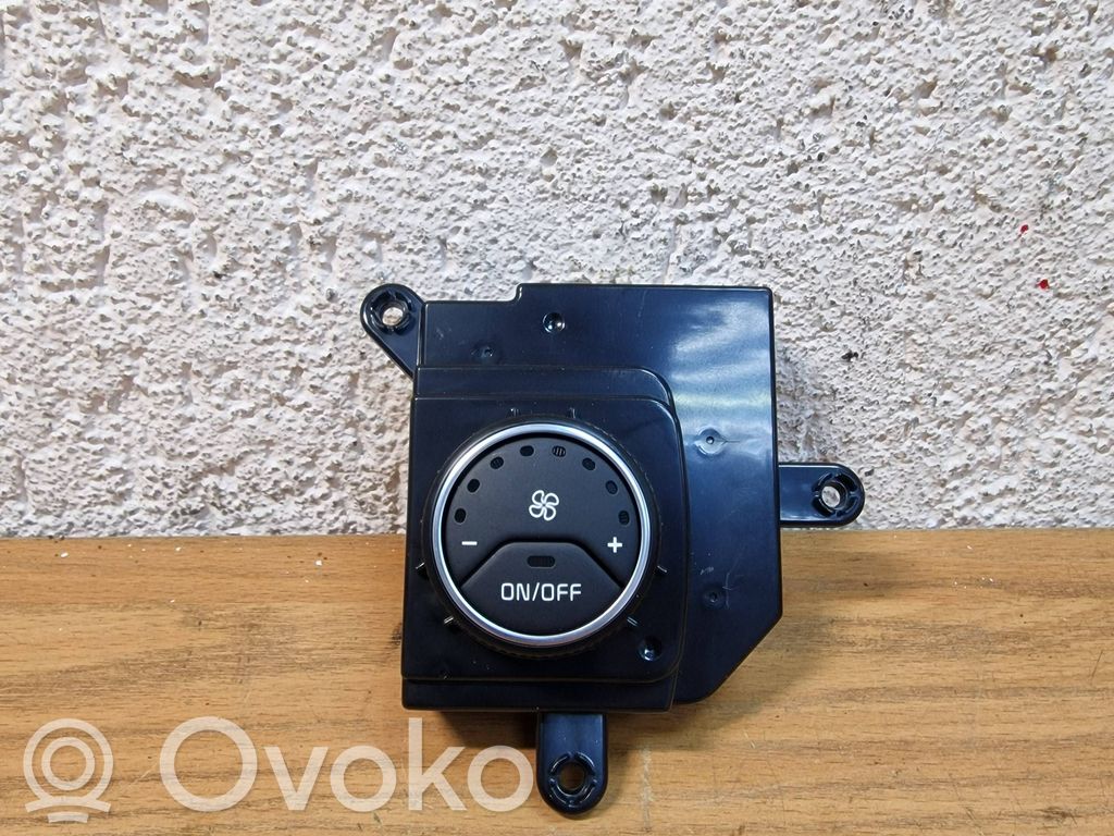 Panel klimatyzacji   97983C5000,97983C5XXX,20190111113133